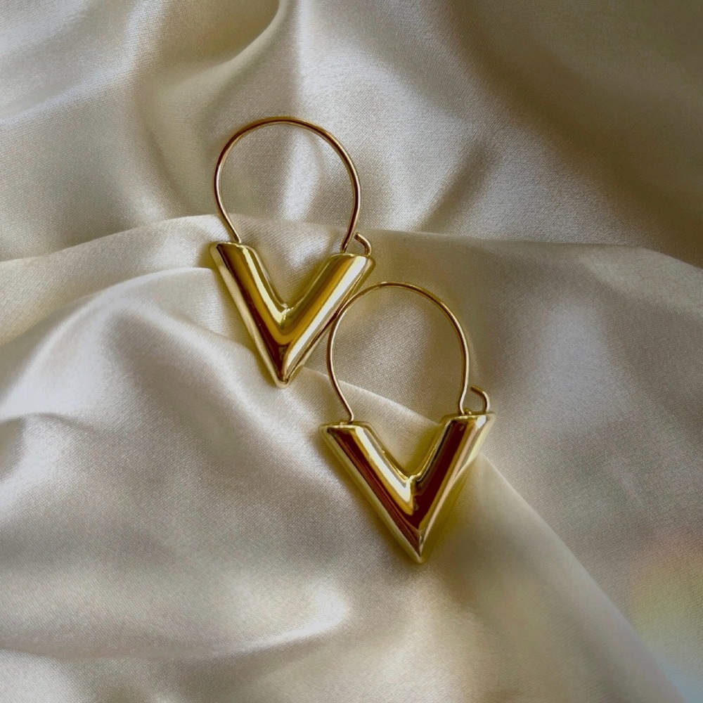 Gold Geometric Hoop Earrings - Picture 2 of 3